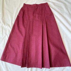 Vintage 1980’s pleated 100% wool skirt.